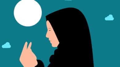 صورة كيفية الصلاة الصحيحة للنساء؟! 10 خطوات تسهل عليك الصلاة