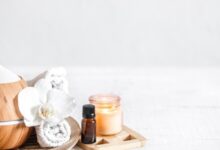 كيفية استخدام الزيوت العطرية بشكل صحيح كيفية استخدام الزيوت العطرية بشكل صحيح