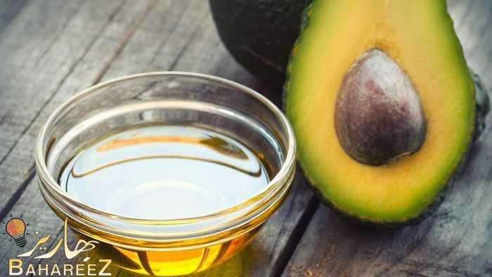 4 طرق صنع زيت الأفوكادو في المنزل وطريقة استخدامة 4 طرق صنع زيت الأفوكادو في المنزل وطريقة استخدامة