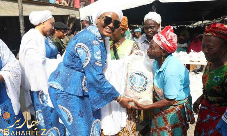 تحدد جمعية زوجات الضباط البحريين (NOWA) 16 من الإنجازات الرئيسية لحاجيه عائشة غامبو في عامين تحدد جمعية زوجات الضباط البحريين (NOWA) 16 من الإنجازات الرئيسية لحاجيه عائشة غامبو في عامين