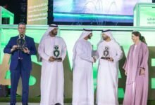 مزرعة الرميلة الإماراتية تفوز بجائزة النهج المبتكر في إنتاج الألبان المُستدام مزرعة الرميلة الإماراتية تفوز بجائزة النهج المبتكر في إنتاج الألبان المُستدام