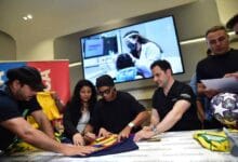 الدكتور ليفينت آكار، مؤسس Cosmedica، يحظى بالثقة للعناية بشعر رونالدينيو الدكتور ليفينت آكار، مؤسس Cosmedica، يحظى بالثقة للعناية بشعر رونالدينيو